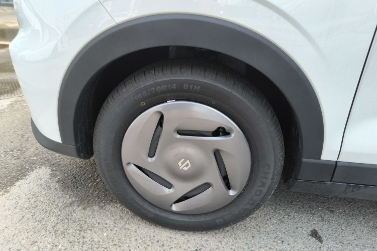 零跑汽车 零跑T03 2024款 200轻享版车身外观35