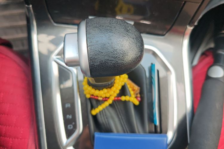 哈弗F5 2018款 1.5T i潮中控内饰18