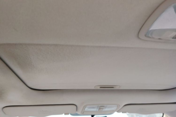 现代 悦动 2011款 1.6L 自动豪华型局部细节22