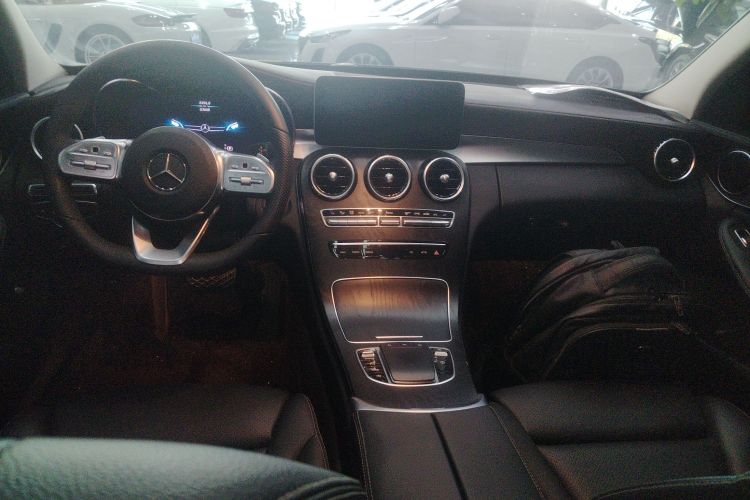 奔驰C级 2020款 改款 C 260 L 运动版中控内饰7002