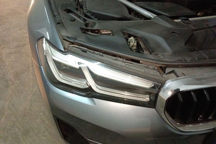 宝马5系(进口) 2022款 530i 风尚版 M运动套装车身外观8