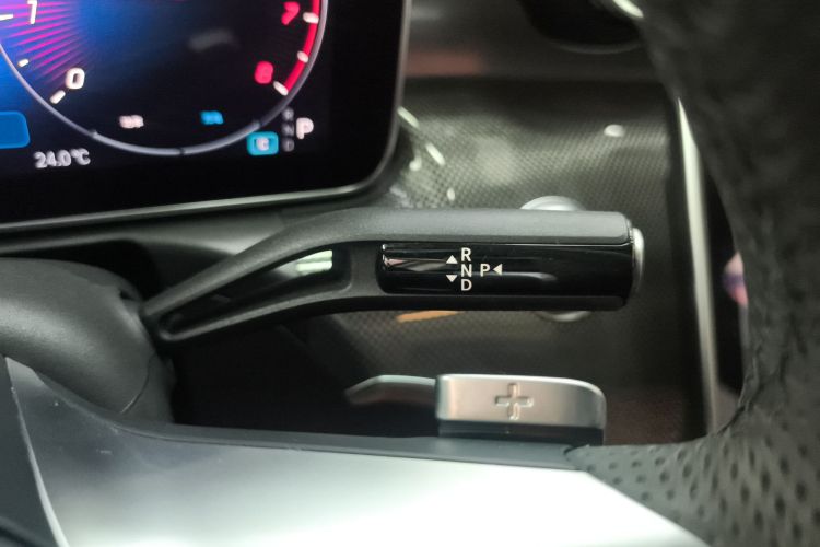 奔驰C级 2025款 C 260 L 运动版局部细节18