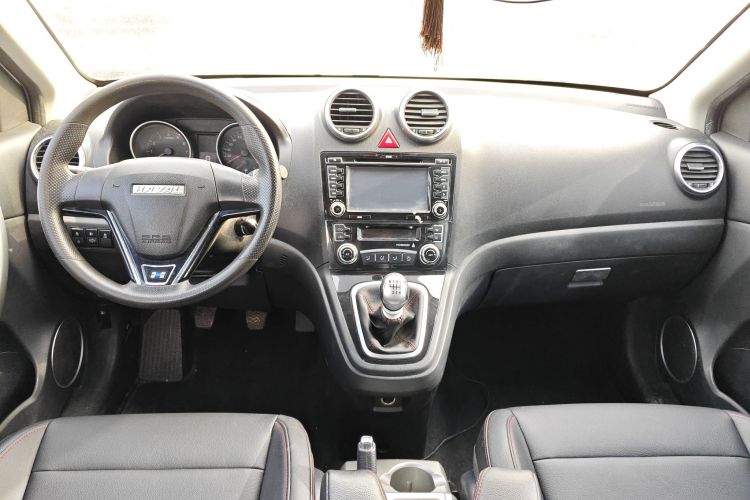 哈弗H6 2016款 升级版 1.5T 手动两驱都市型中控内饰12