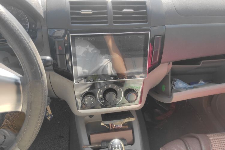 北汽威旺M20 2014款 1.5L标准型DAM15DL中控内饰16