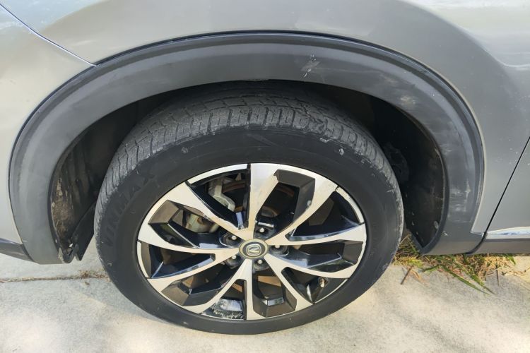 长安CS85 COUPE 2019款 1.5T DCT动版 国VI车身外观6002