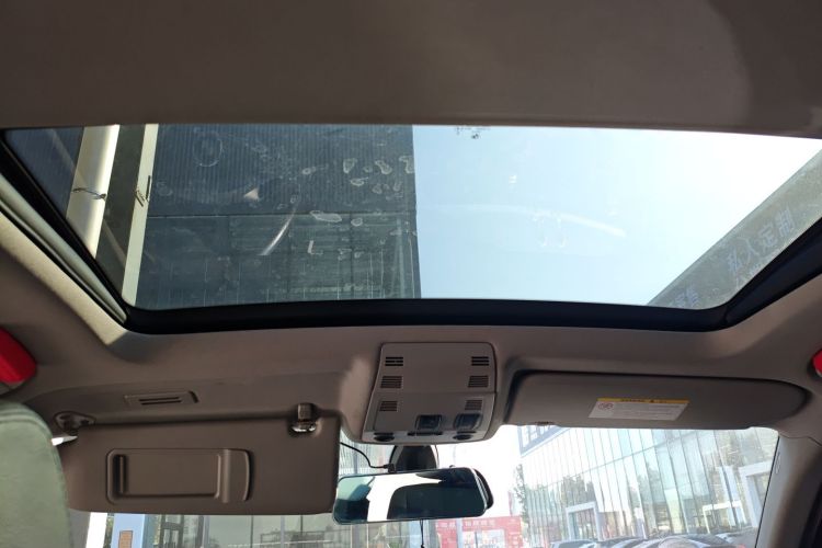 宝马X1 2014款 sDrive18i X设计套装中控内饰22