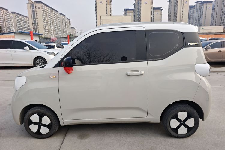 五菱汽车 宏光MINIEV 2024款 第三代 215km 进阶版车身外观4