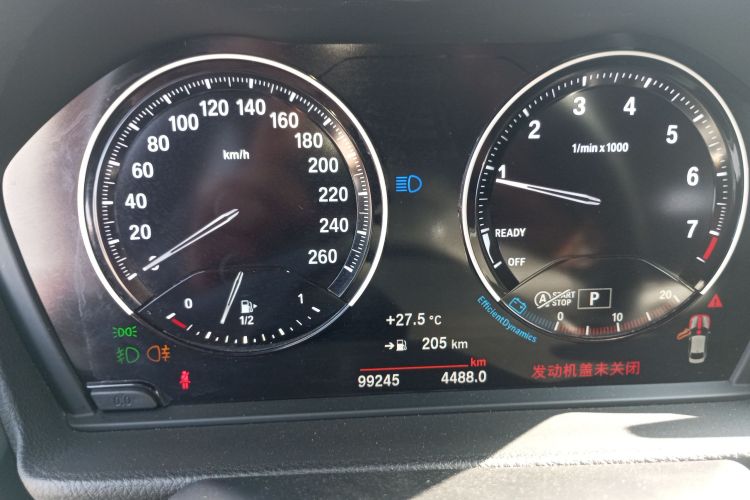 宝马1系 2019款 118i 时尚型中控内饰14