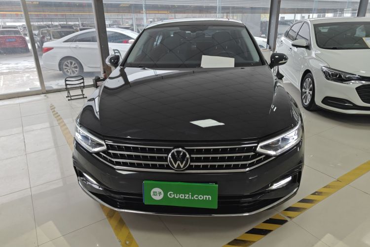 大众 迈腾 2023款 200万辆纪念版 330TSI DSG领先型车身外观6001