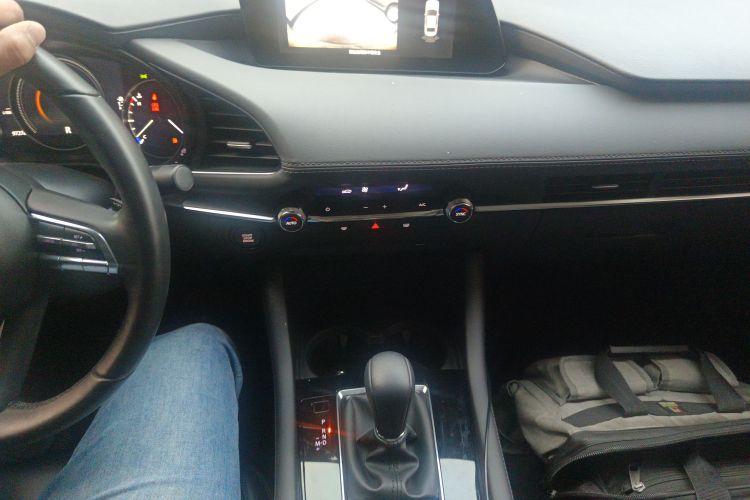 马自达3 昂克赛拉 2023款 2.0L 自动质雅版中控内饰18