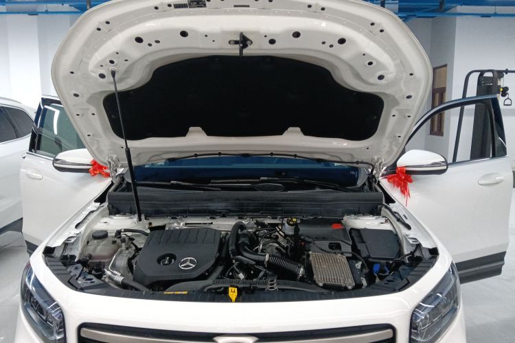 奔驰GLB 2024款 GLB 200 动感型局部细节24