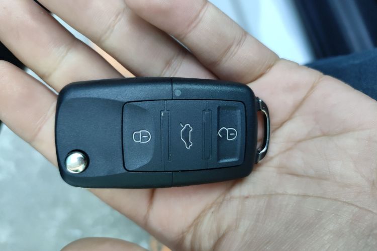 别克 英朗 2021款 改款 1.3T 自动轻混动精英型中控内饰11