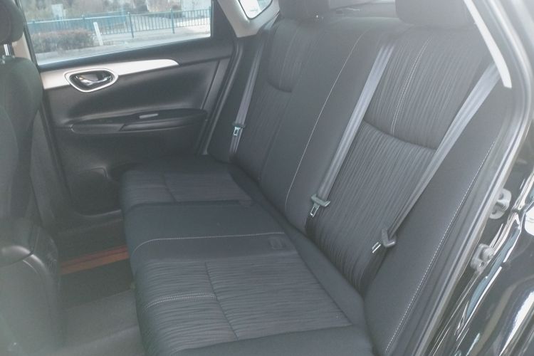 日产 轩逸 2022款 经典 1.6XE CVT舒适版中控内饰21