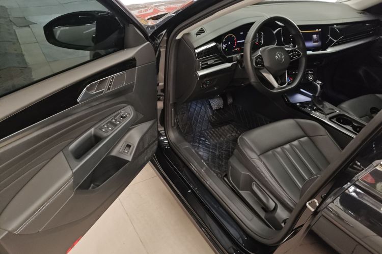 大众 帕萨特 2023款 改款 280TSI 商务版中控内饰7003