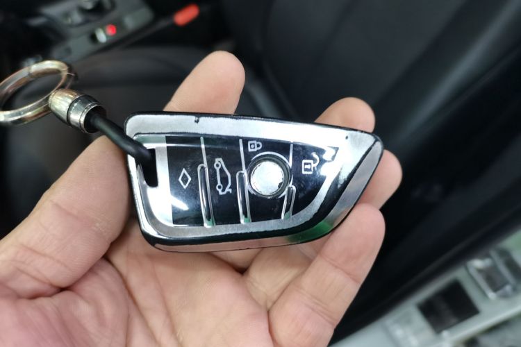 宝马X1 2019款 sDrive18Li 时尚型中控内饰11