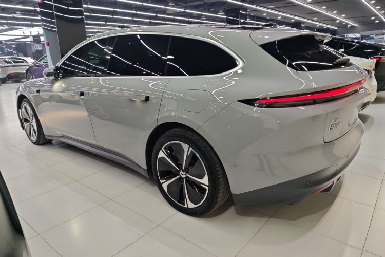 蔚来ET5T 2023款 75kWh Touring车身外观4