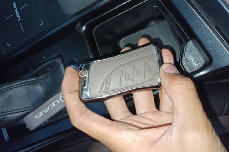 雷克萨斯ES 2021款 300h 臻享版中控内饰11