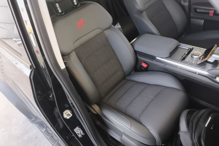 捷途旅行者 2023款 2.0T 四驱穿越PRO局部细节41