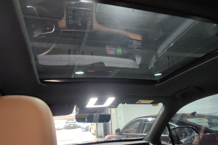 理想汽车 理想ONE 2021款 增程6座版局部细节22