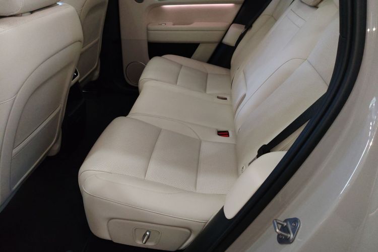 理想汽车 理想L6 2024款 Pro中控内饰21