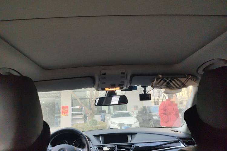 宝马X1 2015款 sDrive18i 领先晋级版中控内饰22