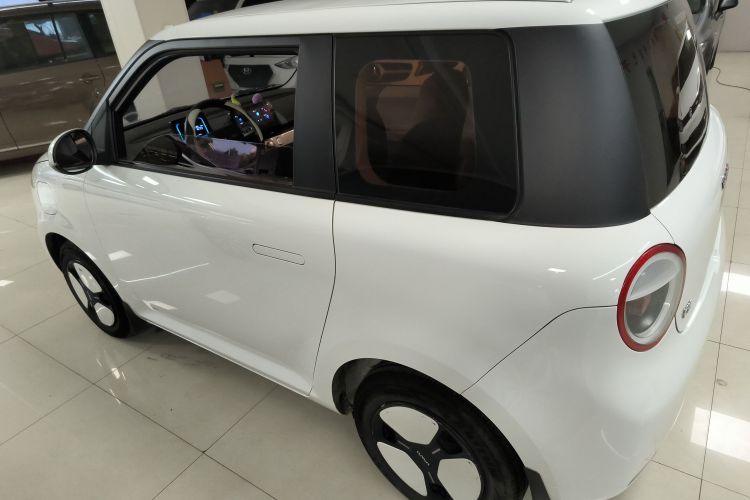 长安启源 长安Lumin 2022款 210km 香甜款车身外观4