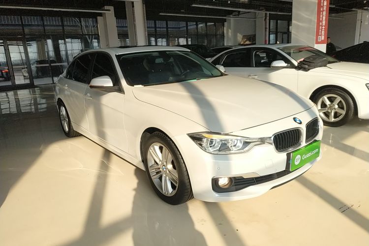 宝马3系 2016款 320Li 时尚型车身外观3