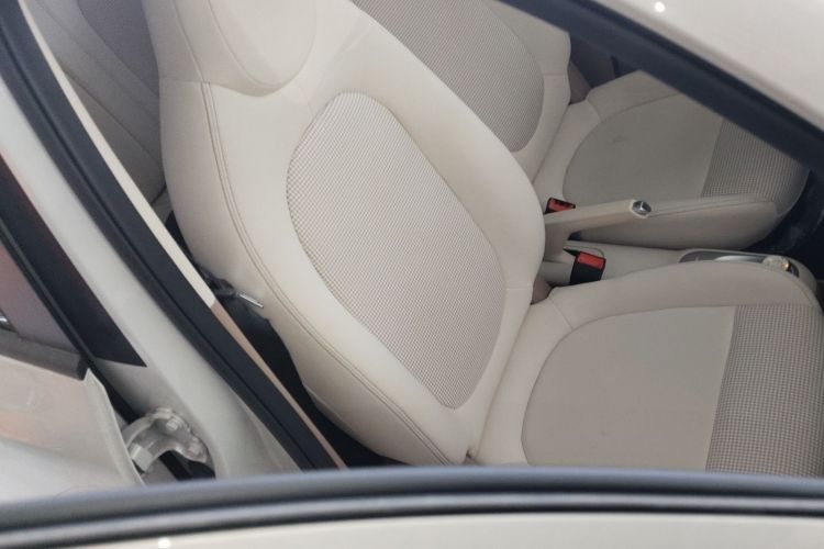 五菱汽车 宏光MINIEV 2025款 四门版 进阶款局部细节41