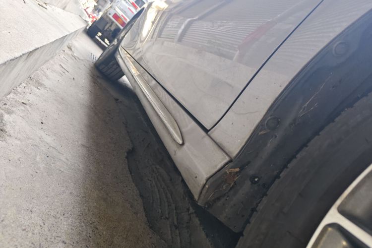 丰田 凯美瑞 2023款 双擎 2.5HG 豪华版局部细节9001