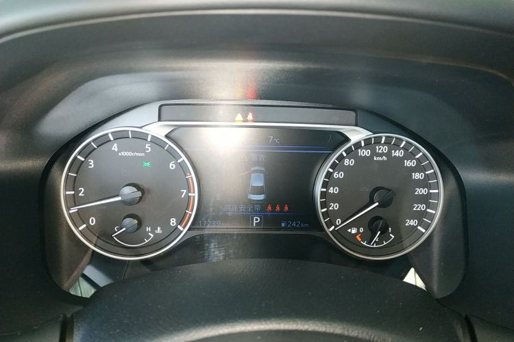 日产 天籁 2022款 2.0L XL-Upr 优享版中控内饰14