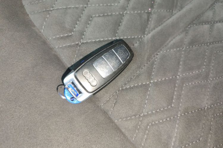 奥迪A6L 2021款 55 TFSI quattro 尊享动感型中控内饰11