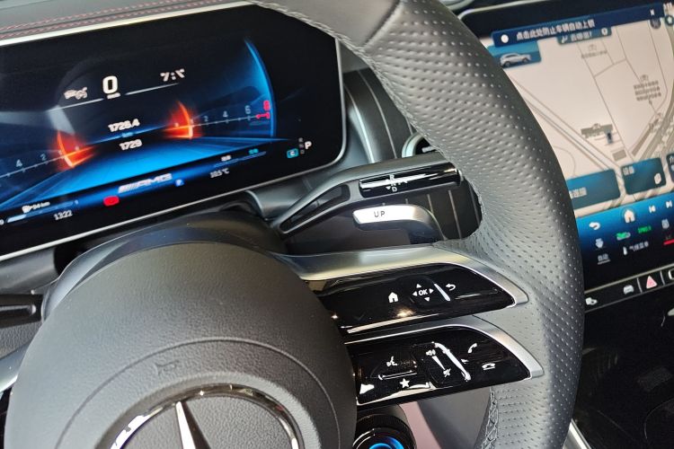 奔驰GLC AMG 2024款 AMG GLC 43 4MATIC中控内饰18