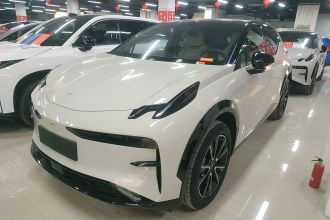 极氪X 2025款 四座后驱魔方版