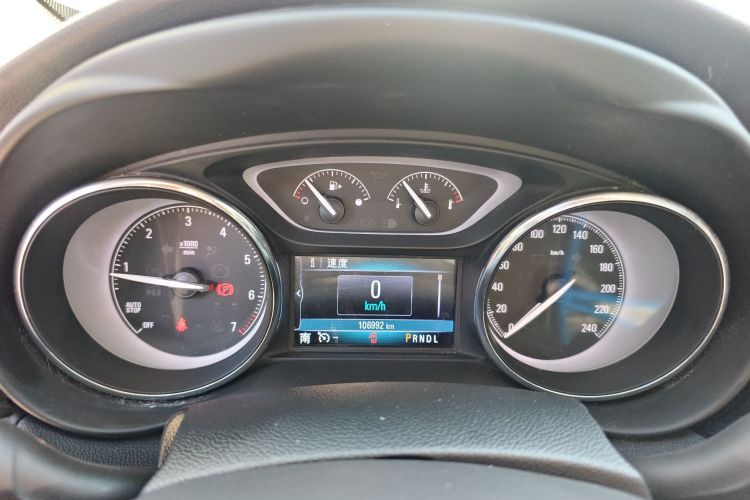 别克 昂科威 2020款 20T 两驱精英型中控内饰14