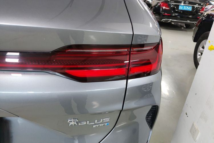 比亚迪 宋PLUS新能源 2025款 EV 520km 尊贵型车身外观6006