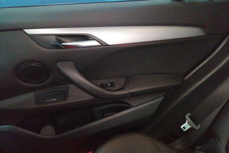 宝马X1 2018款 sDrive18Li 时尚型中控内饰7006