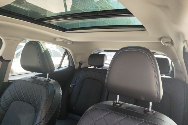 欧拉好猫 2022款 400km标准续航 尊贵型 磷酸铁锂中控内饰22