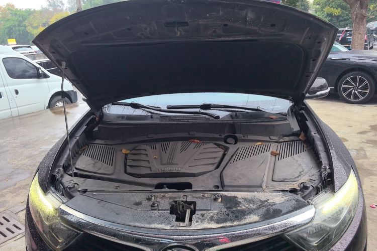 东南DX7 2018款 1.5T 自动荣耀版机舱底盘24