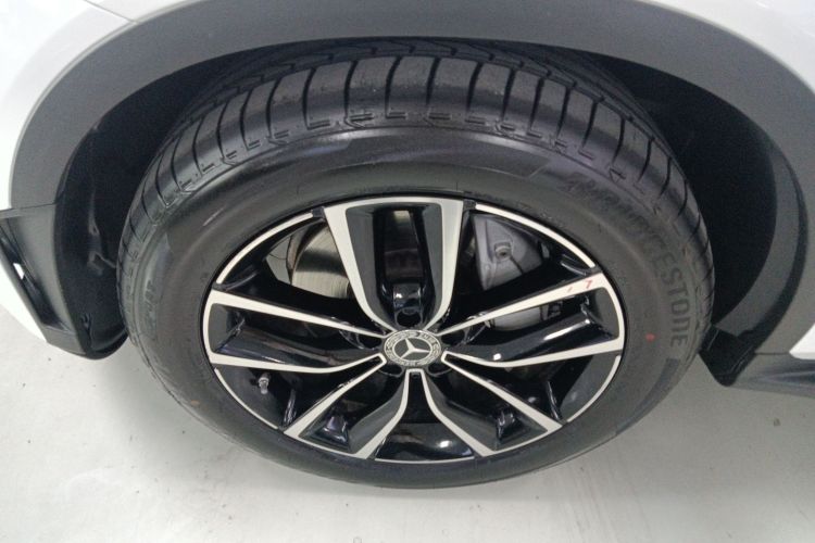 奔驰GLC 2021款 GLC 300 L 4MATIC 动感型车身外观35