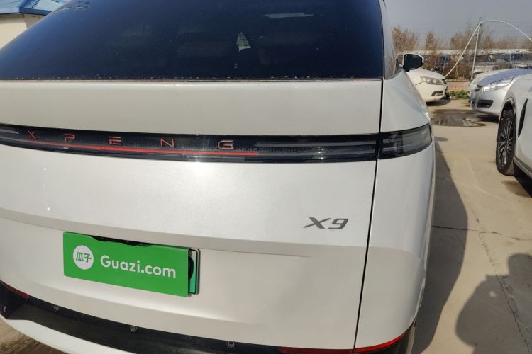 小鹏X9 2025款 740超长续航 Max车身外观9