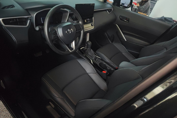 丰田 锋兰达 2024款 2.0L CVT精英plus版局部细节19