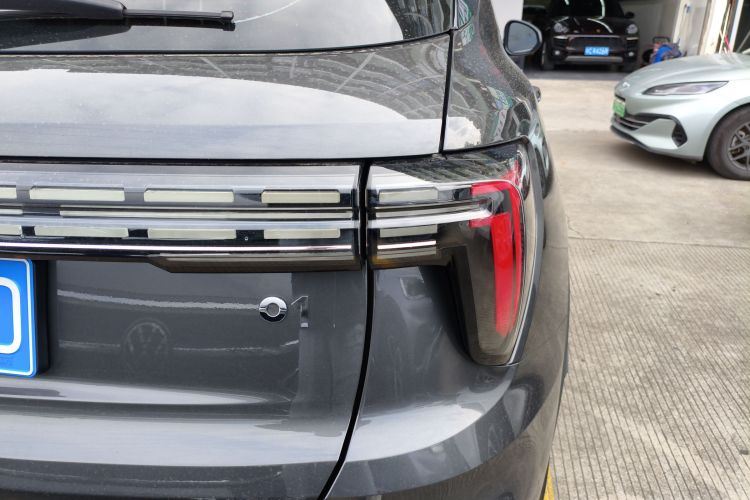 领克01 2023款 2.0TD 两驱型Pro车身外观6006