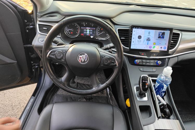 别克 君越 2021款 552T 豪华型中控内饰13