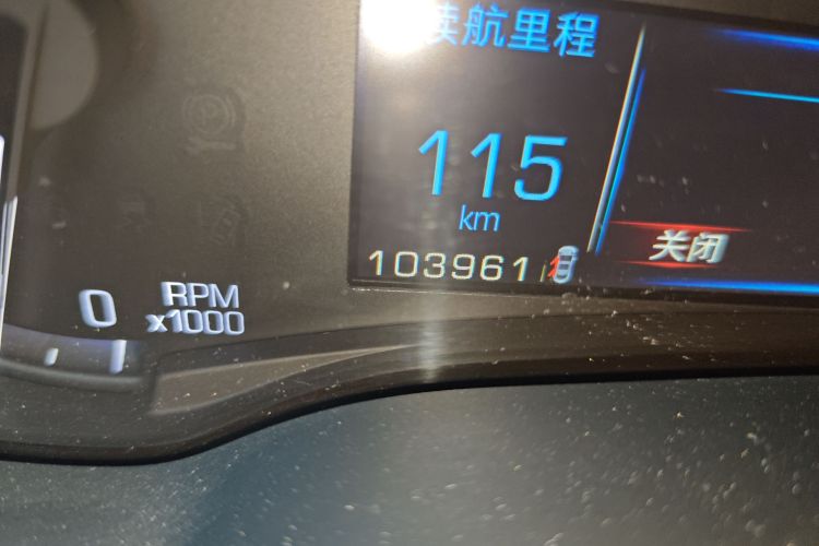 凯迪拉克SRX 2014款 3.0L 精英型中控内饰15