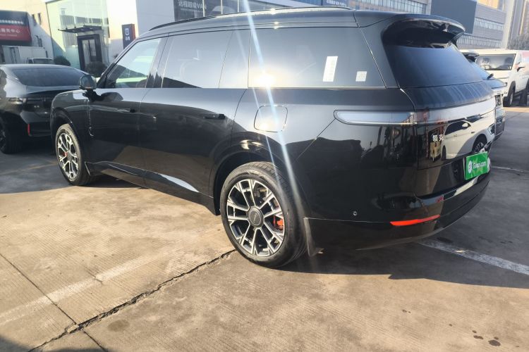 领克900 2025款 1.5T Ultra车身外观4