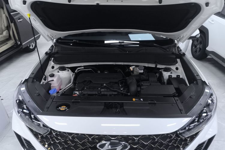 北京现代ix35 2021款 2.0L 自动两驱GLS领先版机舱底盘24