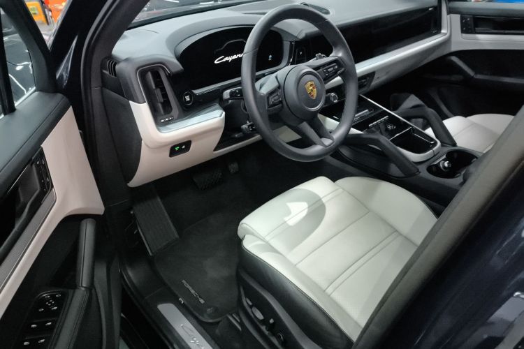 保时捷 2024款 Cayenne 3.0T中控内饰20