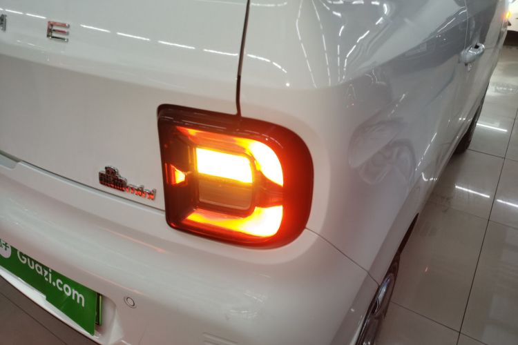 吉利银河 2024款 熊猫mini 200km 耐力熊车身外观6006