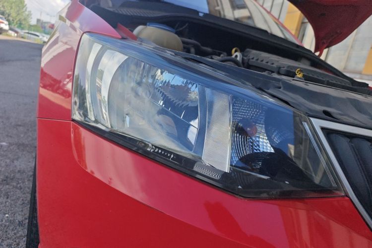 斯柯达 晶锐 2017款 1.4L 自动车享版车身外观6006