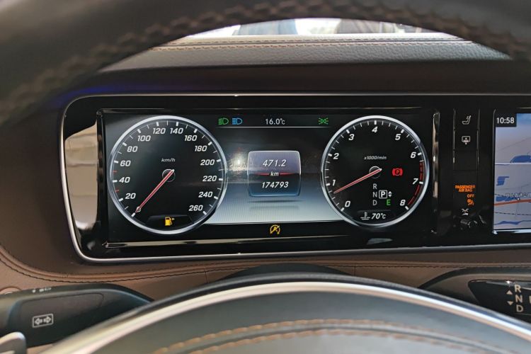 奔驰S级 2017款 S 320 L 商务型中控内饰14